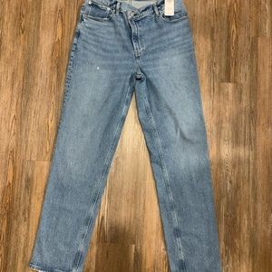 NWT Abercrombie & Fitch Ultra High Rise 90s Straight Jeans - Size 12 Long